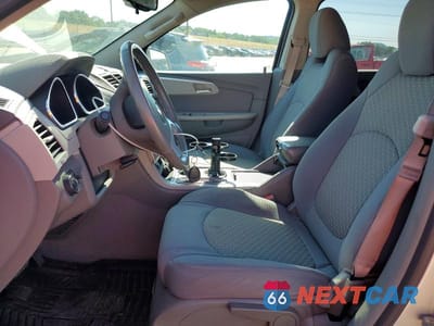 Zdjęcie 7 z 14 samochodu: 2011 CHEVROLET TRAVERSE LS VIN:1GNKRFED0BJ374089 - miniatura