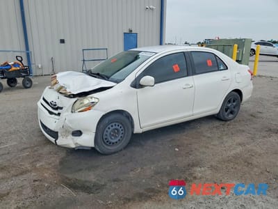 2008 TOYOTA YARIS BASE JTDBT903884014926 - główne zdjęcie licytacji z USA - miniatura