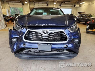 Piąte zdjęcie samochodu w środku: 2024 TOYOTA HIGHLANDER XLE VIN:5TDKDRAH3RS052335 - miniatura