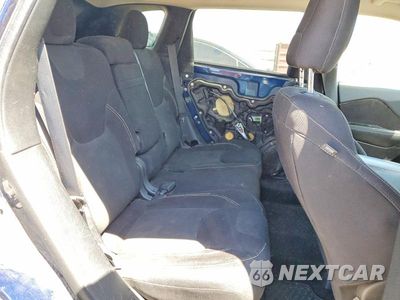 Zdjęcie 11 z 14 samochodu: 2016 JEEP CHEROKEE LATITUDE VIN:1C4PJMCB3GW157657 - miniatura