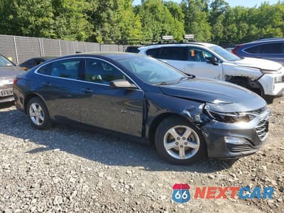 Czwarte zdjęcie samochodu z boku: 2020 CHEVROLET MALIBU LS VIN:1G1ZB5ST1LF150649 - miniatura