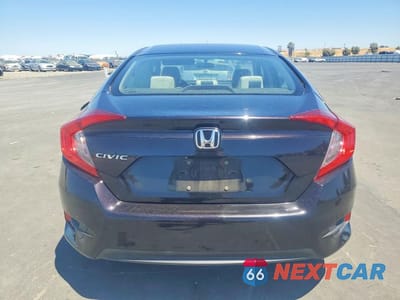 Zdjęcie 6 z 12 samochodu: 2017 HONDA CIVIC LX VIN:19XFC2F5XHE200080 - miniatura