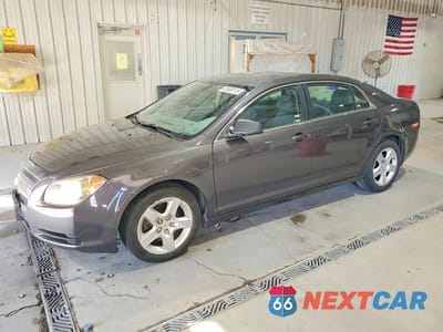 2011 CHEVROLET MALIBU LS 1G1ZB5E15BF276134 - główne zdjęcie licytacji z USA - miniatura