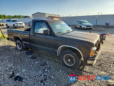 Czwarte zdjęcie samochodu z boku: 1991 CHEVROLET S TRUCK S10 VIN:1GCCS14Z4M0149040 - miniatura