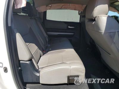 Zdjęcie 10 z 13 samochodu: 2018 TOYOTA TUNDRA CREWMAX LIMITED VIN:5TFHW5F13JX693816 - miniatura
