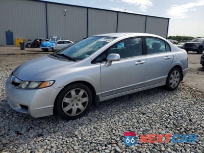 2011 HONDA CIVIC LX 19XFA1F5XBE032111 - główne zdjęcie licytacji z USA - miniatura