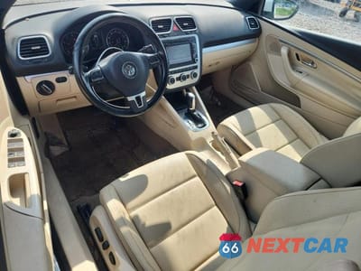 Zdjęcie 8 z 12 samochodu: 2013 VOLKSWAGEN EOS KOMFORT VIN:WVWBW8AH5DV006413 - miniatura
