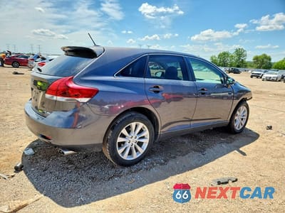 Trzecie zdjęcie samochodu z tyłu: 2015 TOYOTA VENZA LE VIN:4T3BA3BB7FU071724 - miniatura