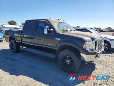 Czwarte zdjęcie samochodu z boku: 2006 FORD F250 SUPER DUTY VIN:1FTSW21P36EC34398 - miniatura