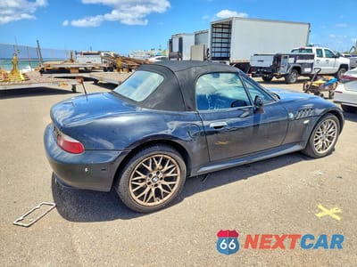 Trzecie zdjęcie samochodu z tyłu: 2002 BMW Z3 3.0 VIN:4USCN53492LL50393 - miniatura
