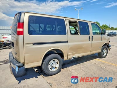 Trzecie zdjęcie samochodu z tyłu: 2006 CHEVROLET EXPRESS G3500 VIN:1GAHG35U661213090 - miniatura