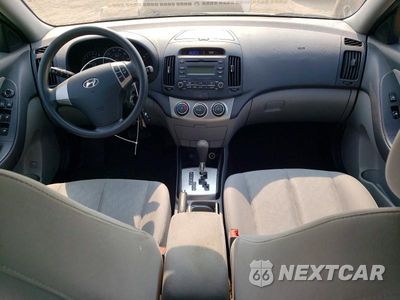 Zdjęcie 8 z 12 samochodu: 2010 HYUNDAI ELANTRA GLS VIN:KMHDU4AD1AU165060 - miniatura