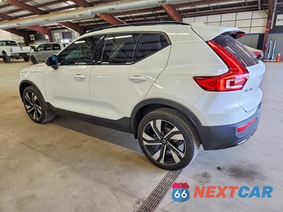 Drugie zdjęcie samochodu z przodu: 2023 VOLVO XC40 PLUS VIN:YV4L12UW3P2003927 - miniatura