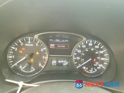 Zdjęcie 9 z 13 samochodu: 2015 NISSAN PATHFINDER S VIN:5N1AR2MM5FC667295 - miniatura