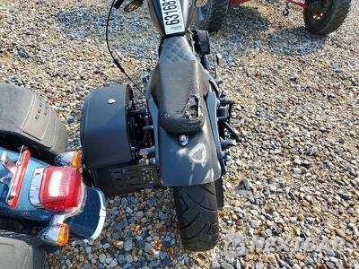 Czwarte zdjęcie samochodu z boku: 2015 HARLEY-DAVIDSON XL883 IRON 883 VIN:1HD4LE215FC406535 - miniatura