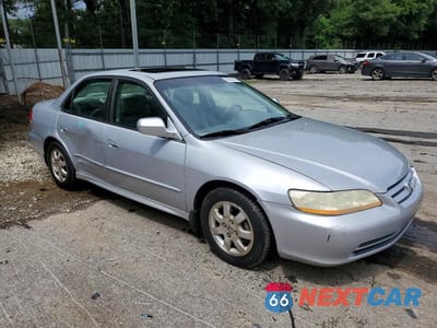 Czwarte zdjęcie samochodu z boku: 2001 HONDA ACCORD EX VIN:1HGCG56691A014302 - miniatura