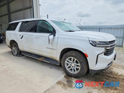 Czwarte zdjęcie samochodu z boku: 2024 CHEVROLET SUBURBAN K1500 LT VIN:1GNSKCKD0RR299770 - miniatura