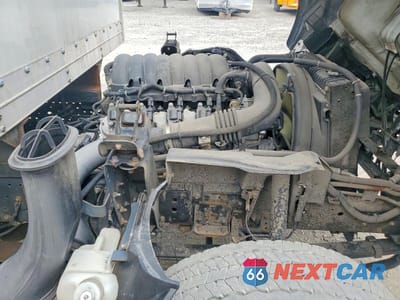 Zdjęcie 10 z 13 samochodu: 2021 ISUZU NPR HD BOX TRUCK VIN:54DC4W1D1MS200641 - miniatura