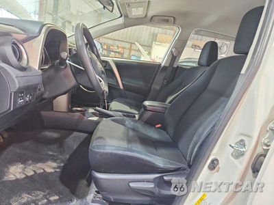 Zdjęcie 7 z 13 samochodu: 2015 TOYOTA RAV4 LE VIN:JTMBFREV2FJ024125 - miniatura