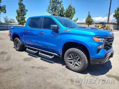 Czwarte zdjęcie samochodu z boku: 2024 CHEVROLET SILVERADO K1500 TRAIL BOSS CUSTOM VIN:3GCUDCE83RG181853 - miniatura