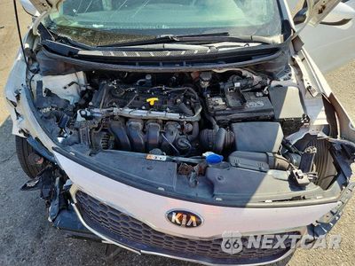Zdjęcie 11 z 12 samochodu: 2016 KIA FORTE LX VIN:KNAFK4A69G5551343 - miniatura