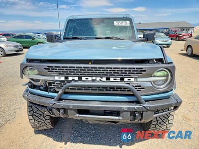 Piąte zdjęcie samochodu w środku: 2022 FORD BRONCO BASE VIN:1FMEE5DH9NLB07800 - miniatura