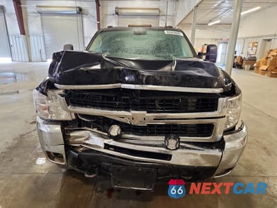 Piąte zdjęcie samochodu w środku: 2009 CHEVROLET SILVERADO K2500 HEAVY DUTY LTZ VIN:1GCHK63609F151351 - miniatura