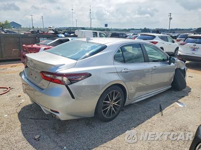 Trzecie zdjęcie samochodu z tyłu: 2022 TOYOTA CAMRY SE VIN:4T1G11AK1NU707296 - miniatura