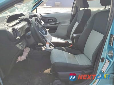 Zdjęcie 7 z 14 samochodu: 2014 TOYOTA PRIUS C TWO VIN:JTDKDTB32E1065052 - miniatura