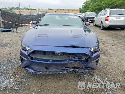 Piąte zdjęcie samochodu w środku: 2018 FORD MUSTANG VIN:1FA6P8TH7J5171263 - miniatura