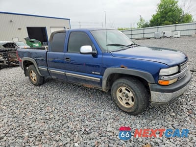 Czwarte zdjęcie samochodu z boku: 2000 CHEVROLET SILVERADO K1500 VIN:2GCEK19T5Y1322636 - miniatura