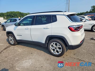 Drugie zdjęcie samochodu z przodu: 2025 JEEP COMPASS LATITUDE VIN:3C4NJDBN7ST522486 - miniatura
