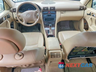 Zdjęcie 8 z 12 samochodu: 2002 MERCEDES-BENZ C 320 VIN:WDBRF64J42F195241 - miniatura