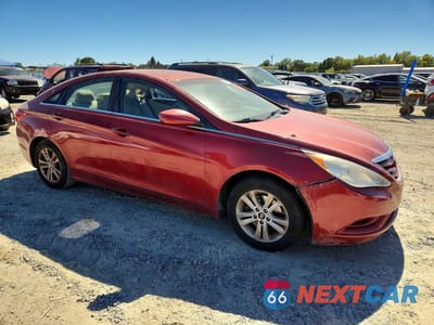 Czwarte zdjęcie samochodu z boku: 2013 HYUNDAI SONATA GLS VIN:5NPEB4AC1DH646429 - miniatura