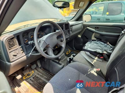 Zdjęcie 8 z 12 samochodu: 2004 CHEVROLET SILVERADO K1500 VIN:1GCEK14X34Z250170 - miniatura