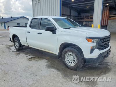 Czwarte zdjęcie samochodu z boku: 2023 CHEVROLET SILVERADO K1500 VIN:1GCRDAED8PZ117814 - miniatura