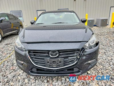 Piąte zdjęcie samochodu w środku: 2018 MAZDA 3 TOURING VIN:3MZBN1V3XJM239764 - miniatura