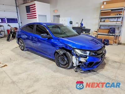 Czwarte zdjęcie samochodu z boku: 2021 HONDA CIVIC LX VIN:2HGFC2F60MH558135 - miniatura