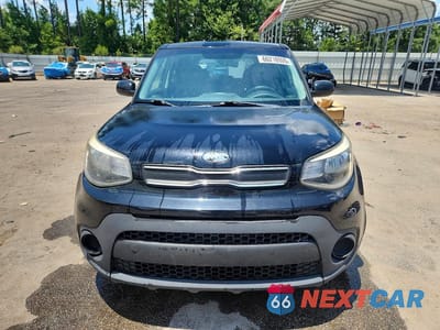 Piąte zdjęcie samochodu w środku: 2019 KIA SOUL BASE VIN:KNDJN2A20K7684656 - miniatura