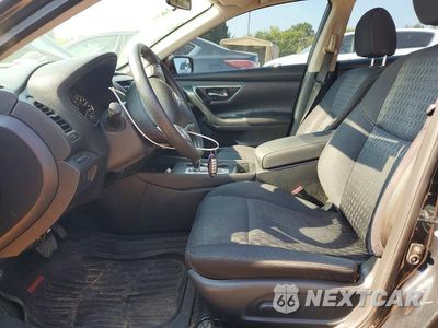 Zdjęcie 7 z 12 samochodu: 2016 NISSAN ALTIMA 2.5 S VIN:1N4AL3AP0GC203638 - miniatura