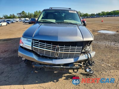 Piąte zdjęcie samochodu w środku: 2011 LINCOLN NAVIGATOR L VIN:5LMJJ3J50BEJ09120 - miniatura