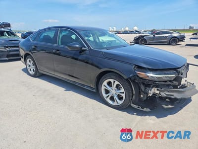 Czwarte zdjęcie samochodu z boku: 2023 HONDA ACCORD LX VIN:1HGCY1F29PA054245 - miniatura