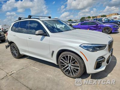 Czwarte zdjęcie samochodu z boku: 2020 BMW X5 M50I VIN:5UXJU4C08LLE45943 - miniatura