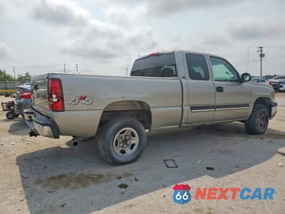 Trzecie zdjęcie samochodu z tyłu: 2003 CHEVROLET SILVERADO K1500 VIN:1GCEK19VX3E274429 - miniatura