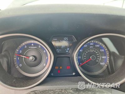 Zdjęcie 9 z 13 samochodu: 2013 HYUNDAI ELANTRA LIMITED VIN:KMHDH4AEXDU803937 - miniatura