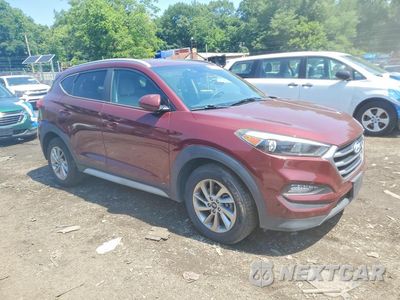 Czwarte zdjęcie samochodu z boku: 2017 HYUNDAI TUCSON SE VIN:KM8J33A49HU481218 - miniatura