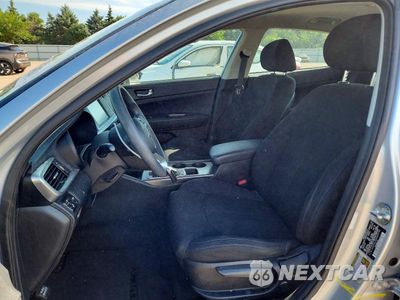 Zdjęcie 7 z 13 samochodu: 2019 KIA OPTIMA LX VIN:5XXGT4L39KG350750 - miniatura