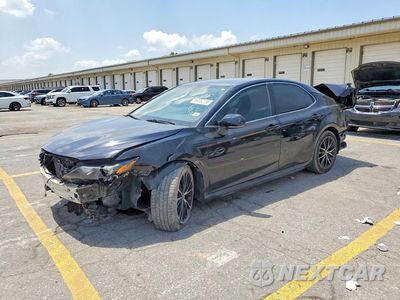 2023 TOYOTA CAMRY SE 4T1G11AK4PU764448 - główne zdjęcie licytacji z USA - miniatura