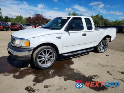 2002 FORD F150 1FTRX17WX2NB18789 - główne zdjęcie licytacji z USA - miniatura