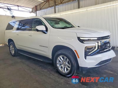 Czwarte zdjęcie samochodu z boku: 2026 CHEVROLET SUBURBAN C1500 LT VIN:1GNS5CKD0TR398944 - miniatura